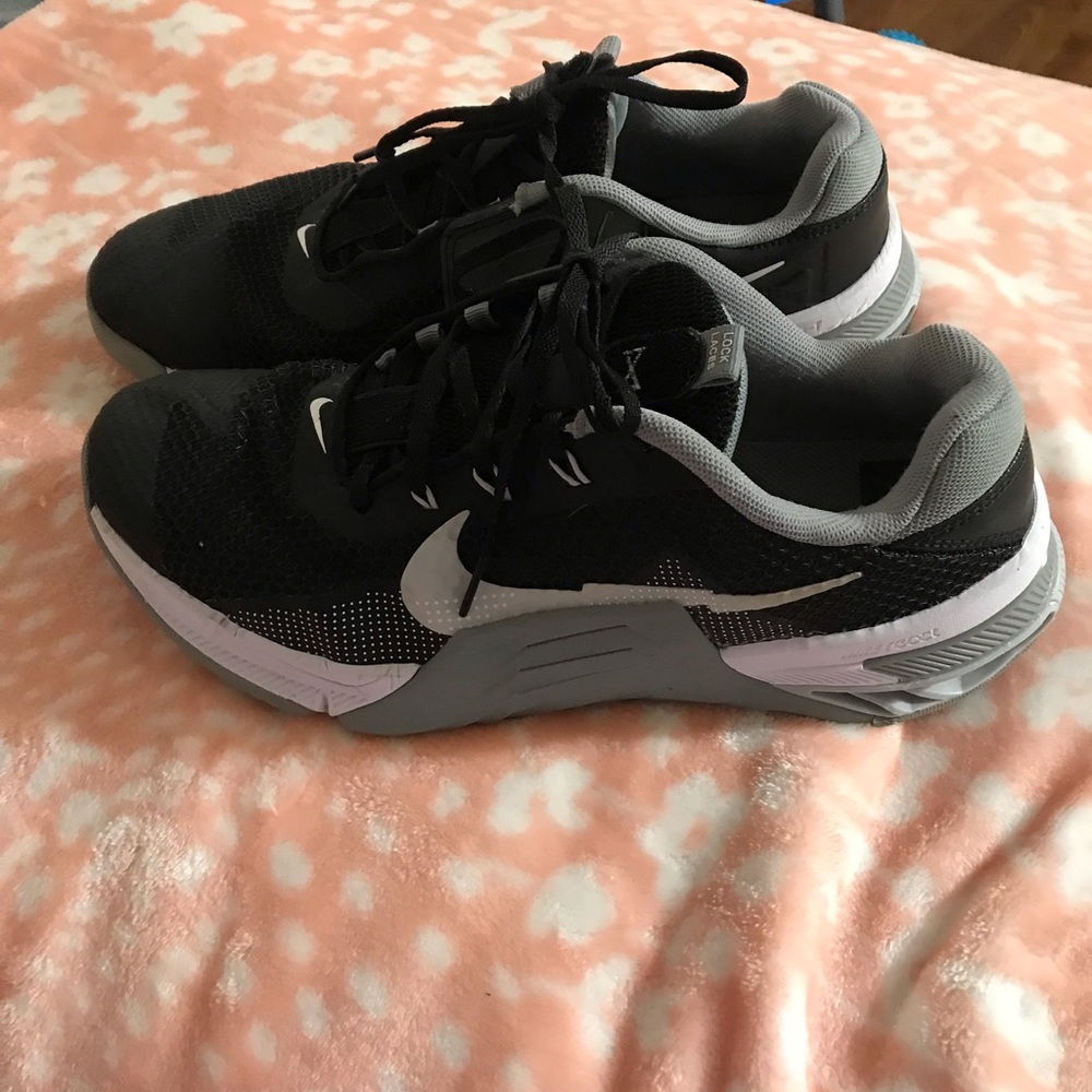 Nike black and gray mens shoes size 10.5